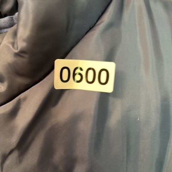 Men's Navy Quilted Vest - Picture 9 of 9